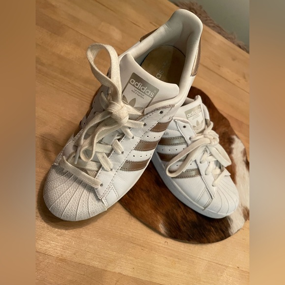 Adidas all star sneakers, size 6, white leather with bronze trim, gently used - Picture 3 of 7